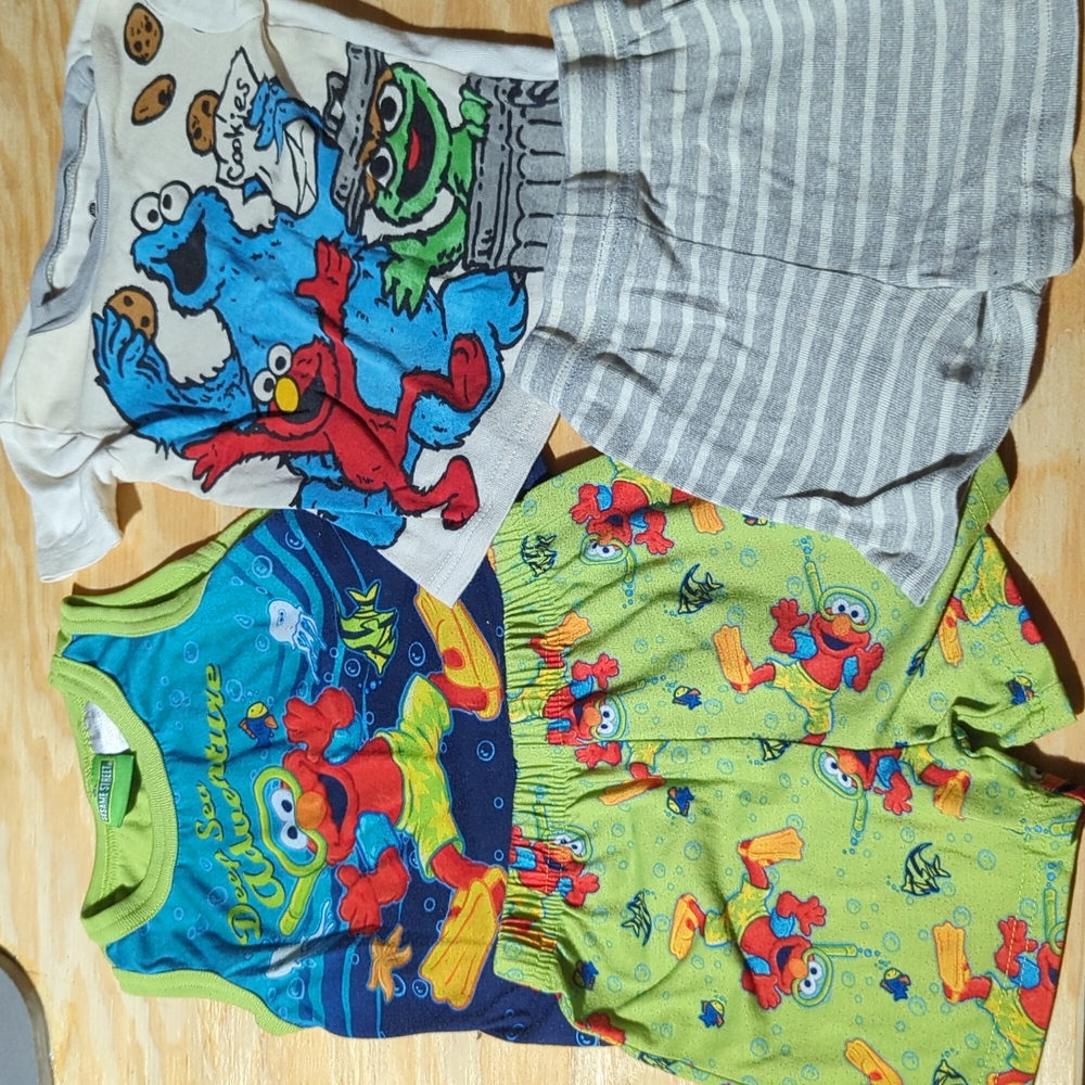 Sesame street boys 3t pajama sets